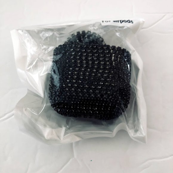 Black Crystal Airpods Case - Picture 5 of 5
